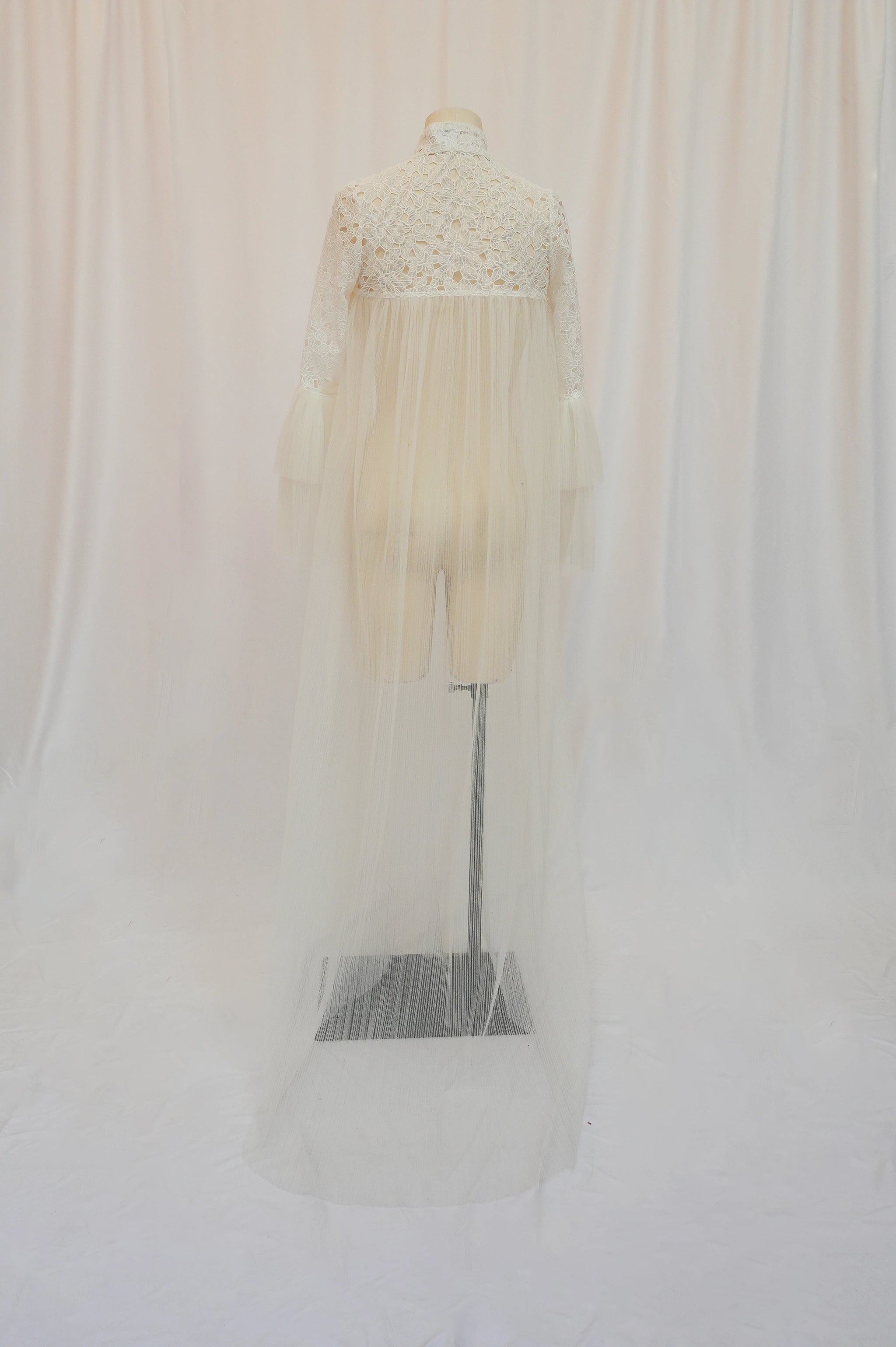Veste en tulle pliéée et dentelle T36 n°785 - Vente Prototype