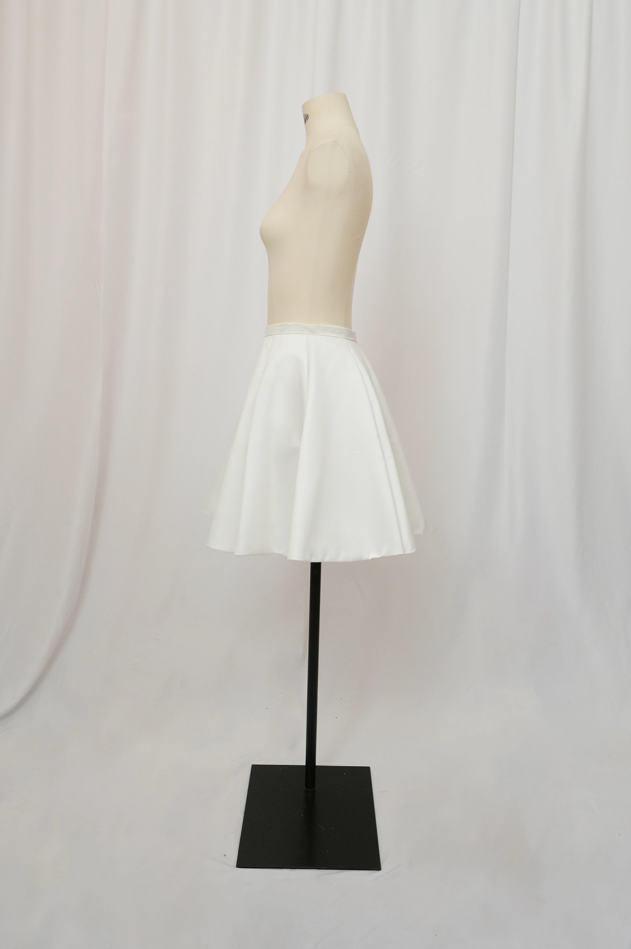 jupe à pan T34 n°799 - Vente Prototype