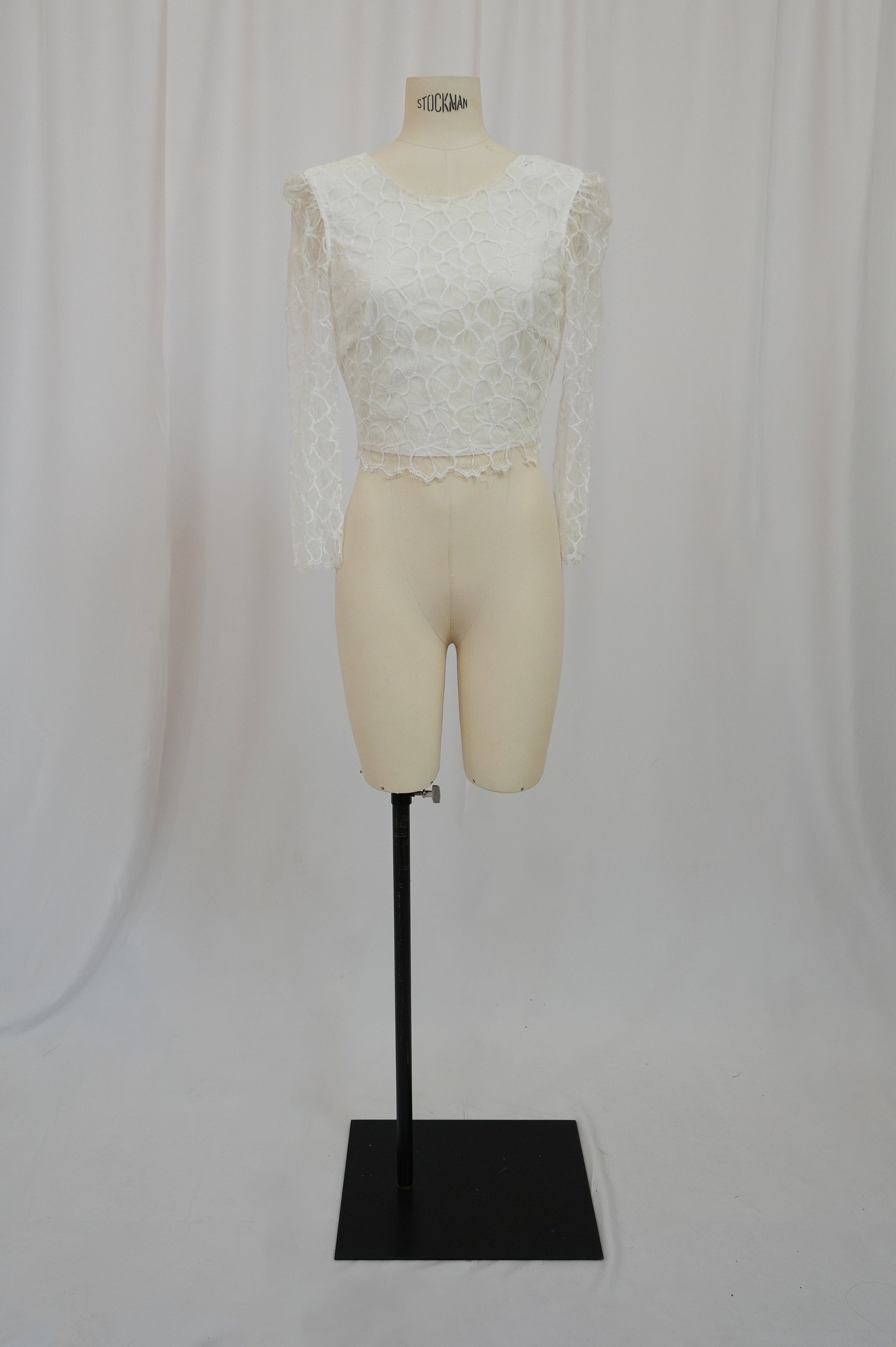 top fringuante T36 n°630 - Vente Prototype