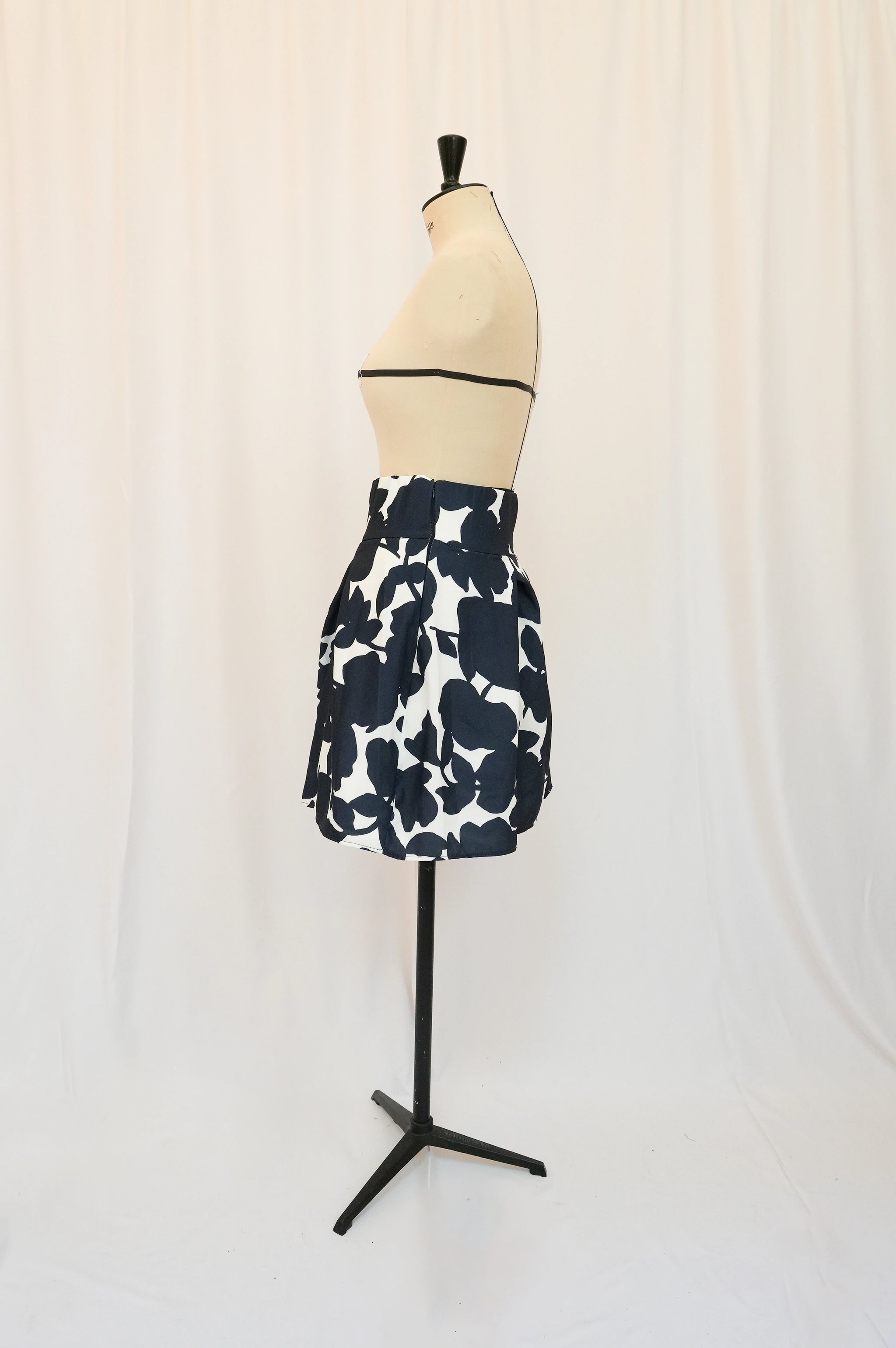 jupe Intrépide bleu et blanc T44 n°768 - Vente Prototype