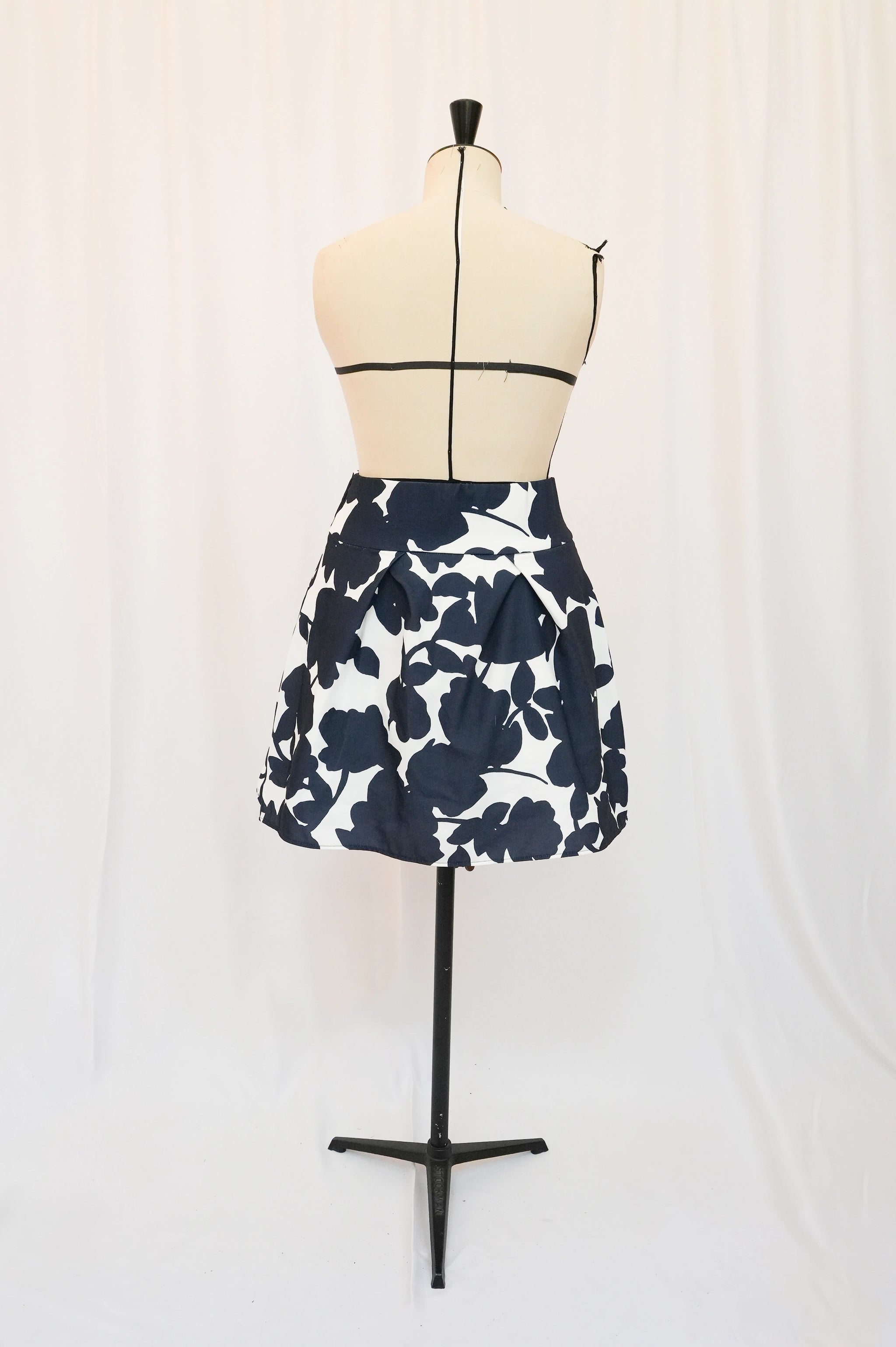 jupe Intrépide bleu et blanc T44 n°768 - Vente Prototype