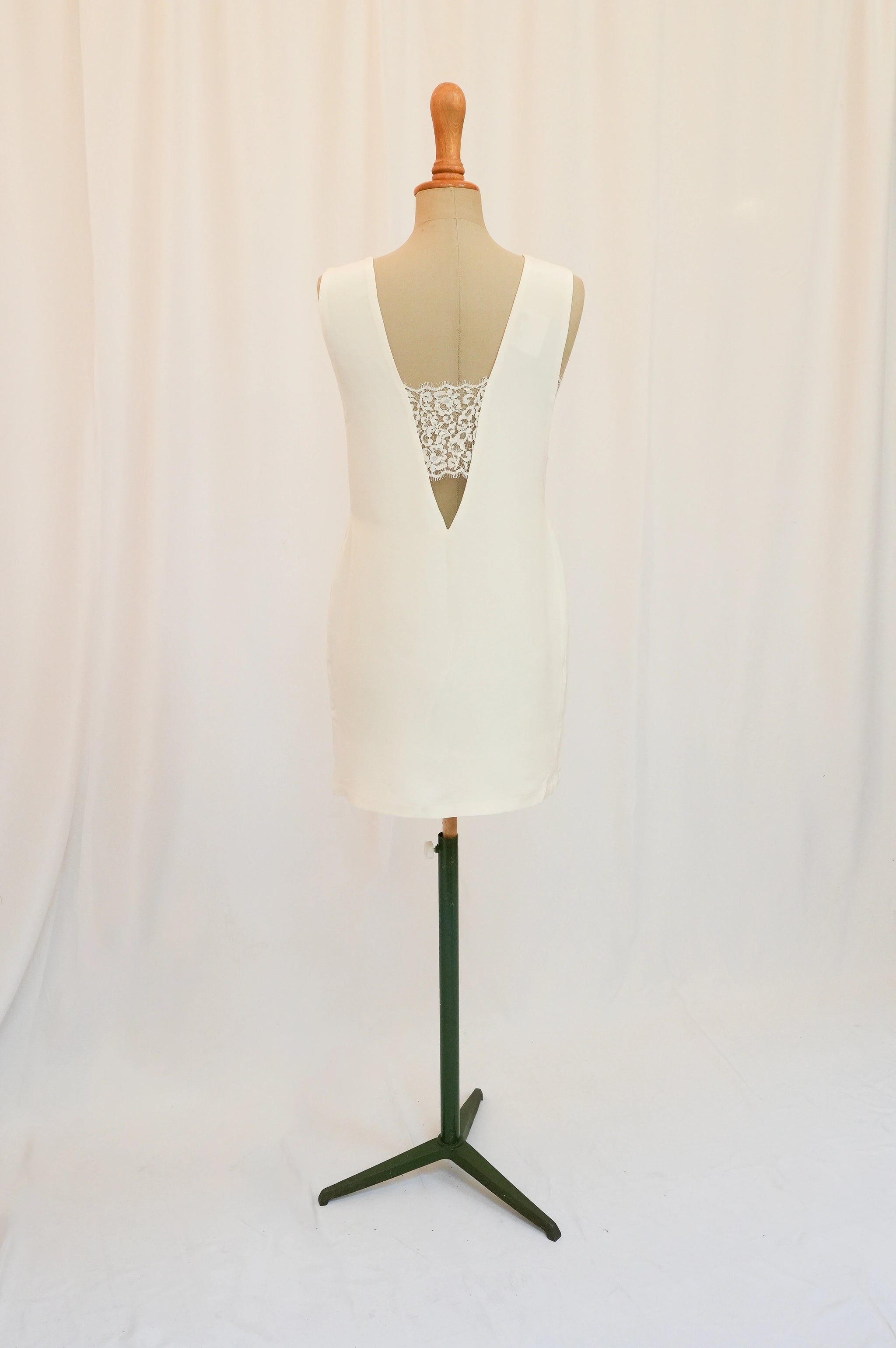 Robe Enjoleuse T36 n°802 - Vente Prototype