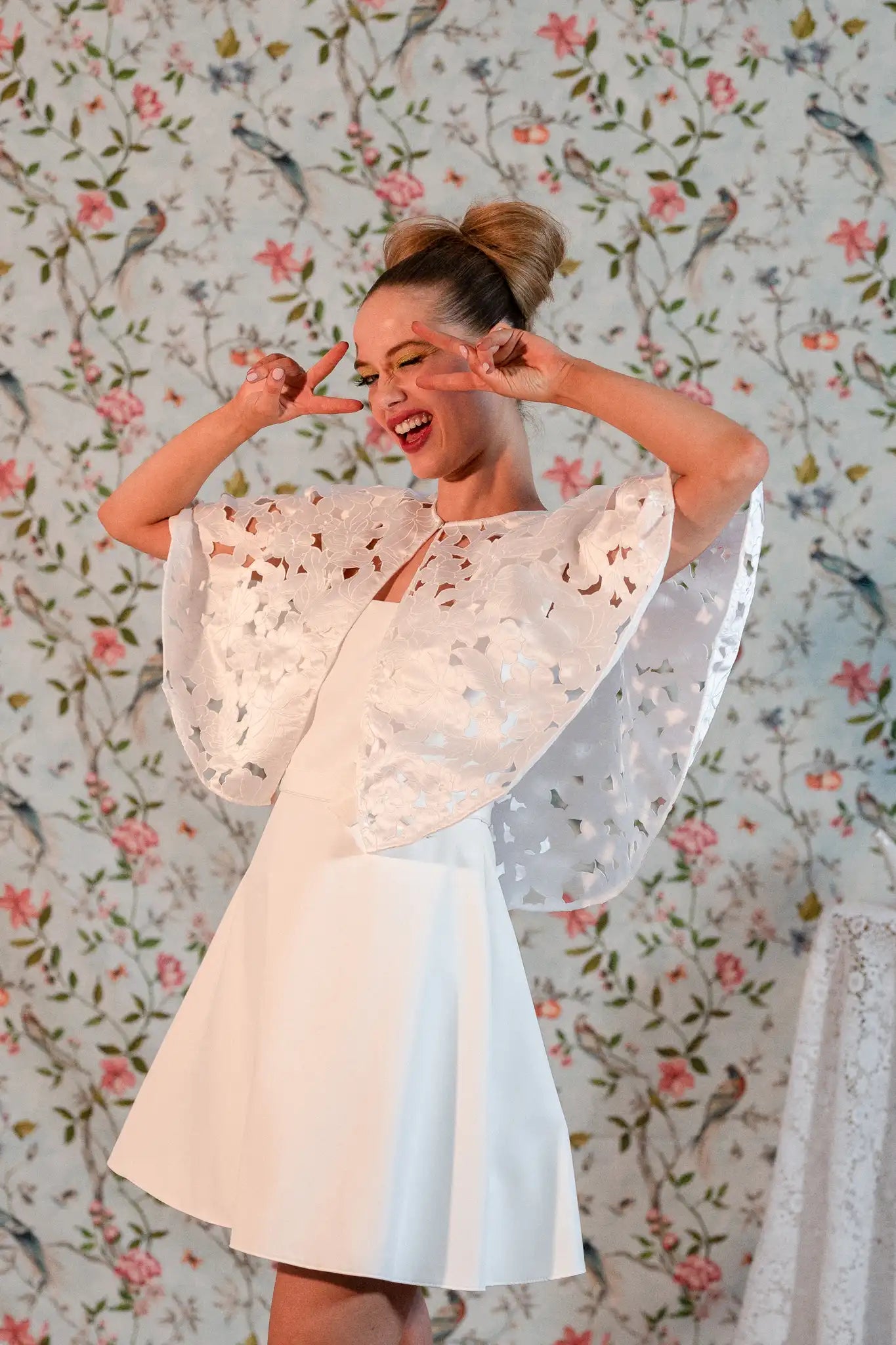 Cape polyester ajouré