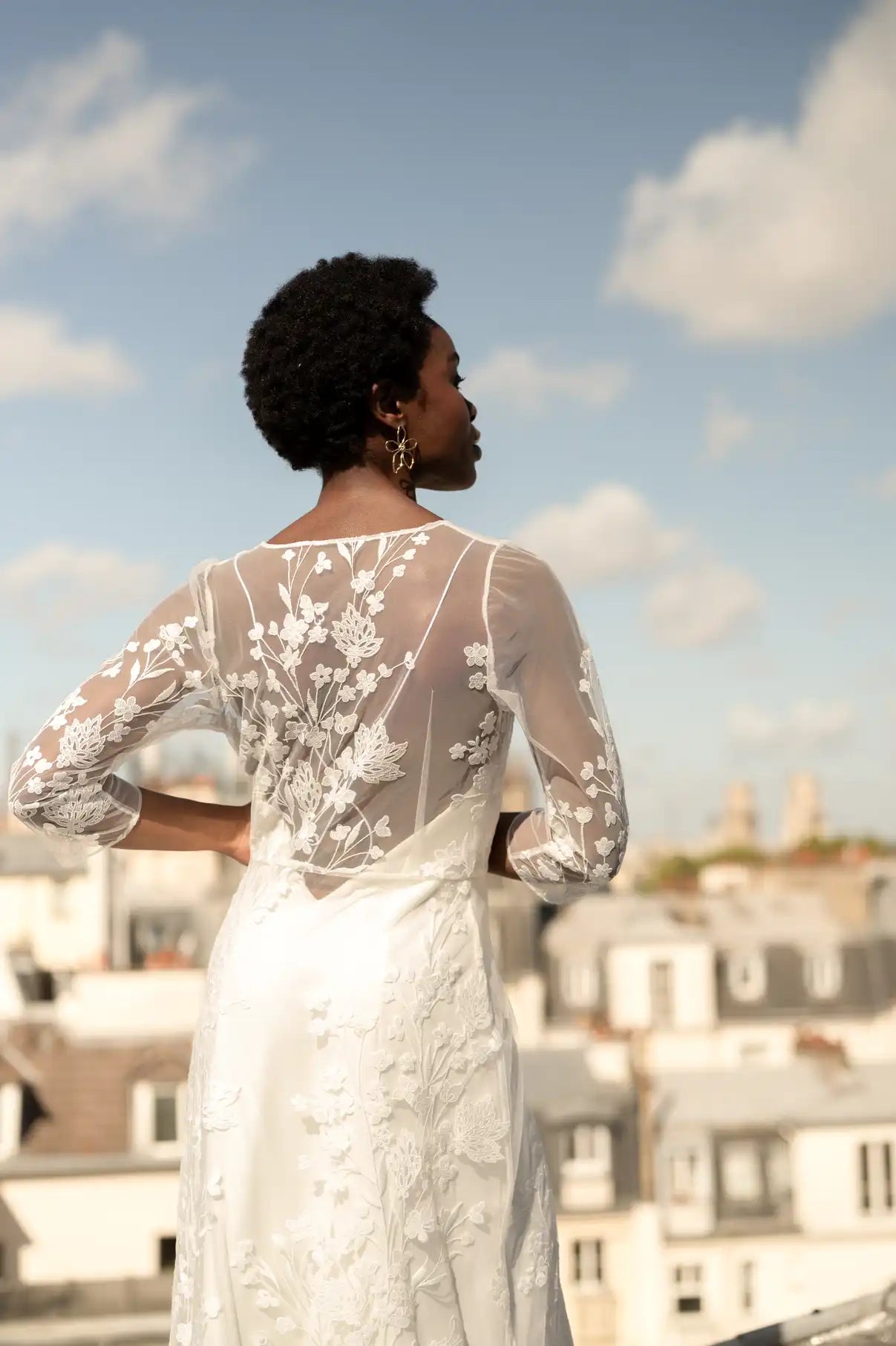 L'éblouissante -  Sur-robe Dentelle