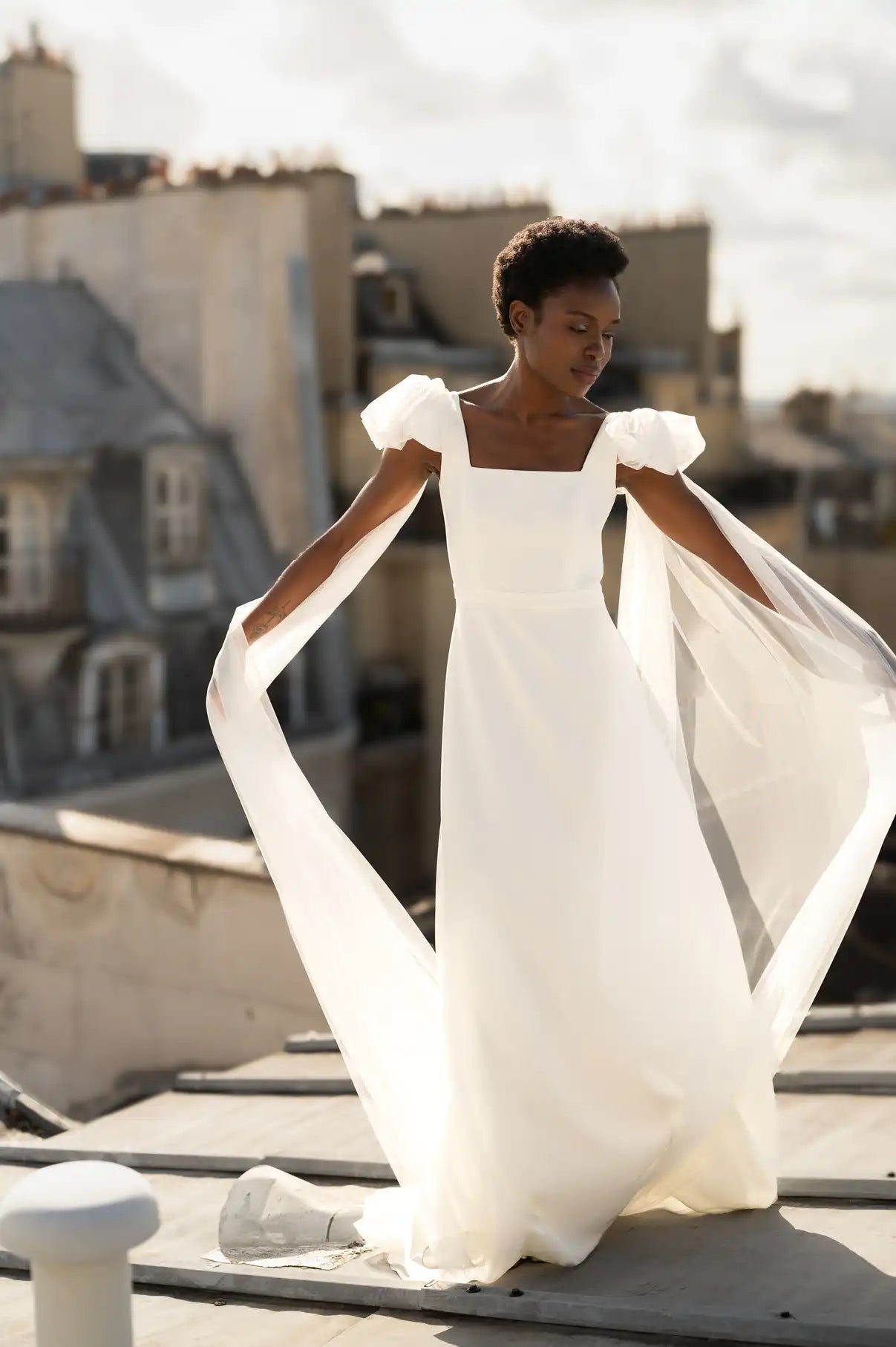 La Mystérieurse - Épaulettes