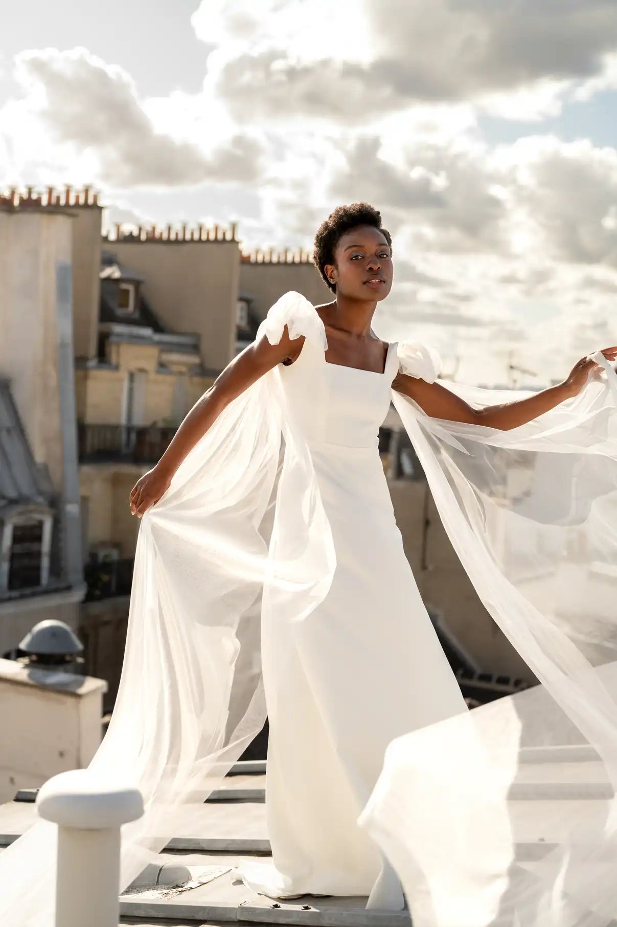 La Mystérieuse - Robe et Epaulettes