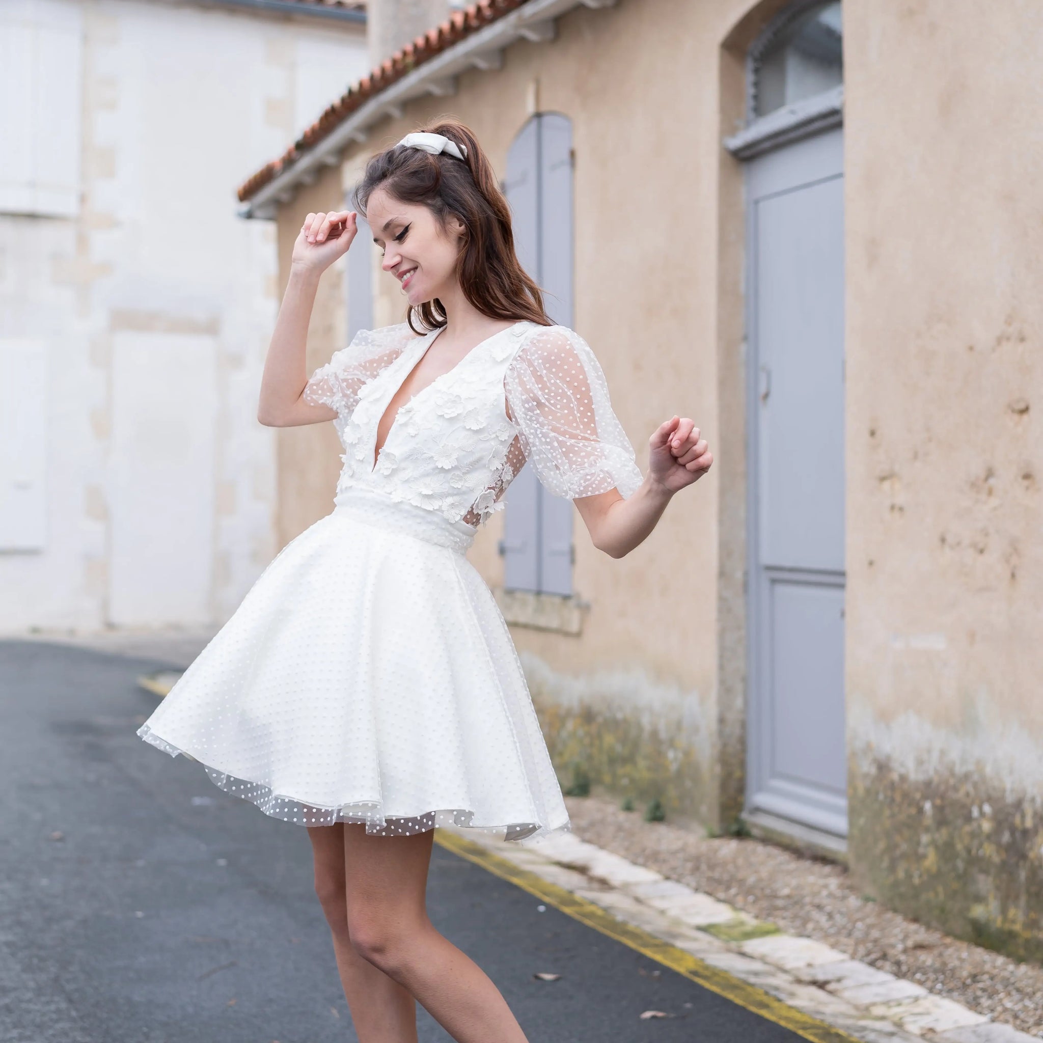 L Amusee Robes de mariee Robes mariage civil Robes temoins