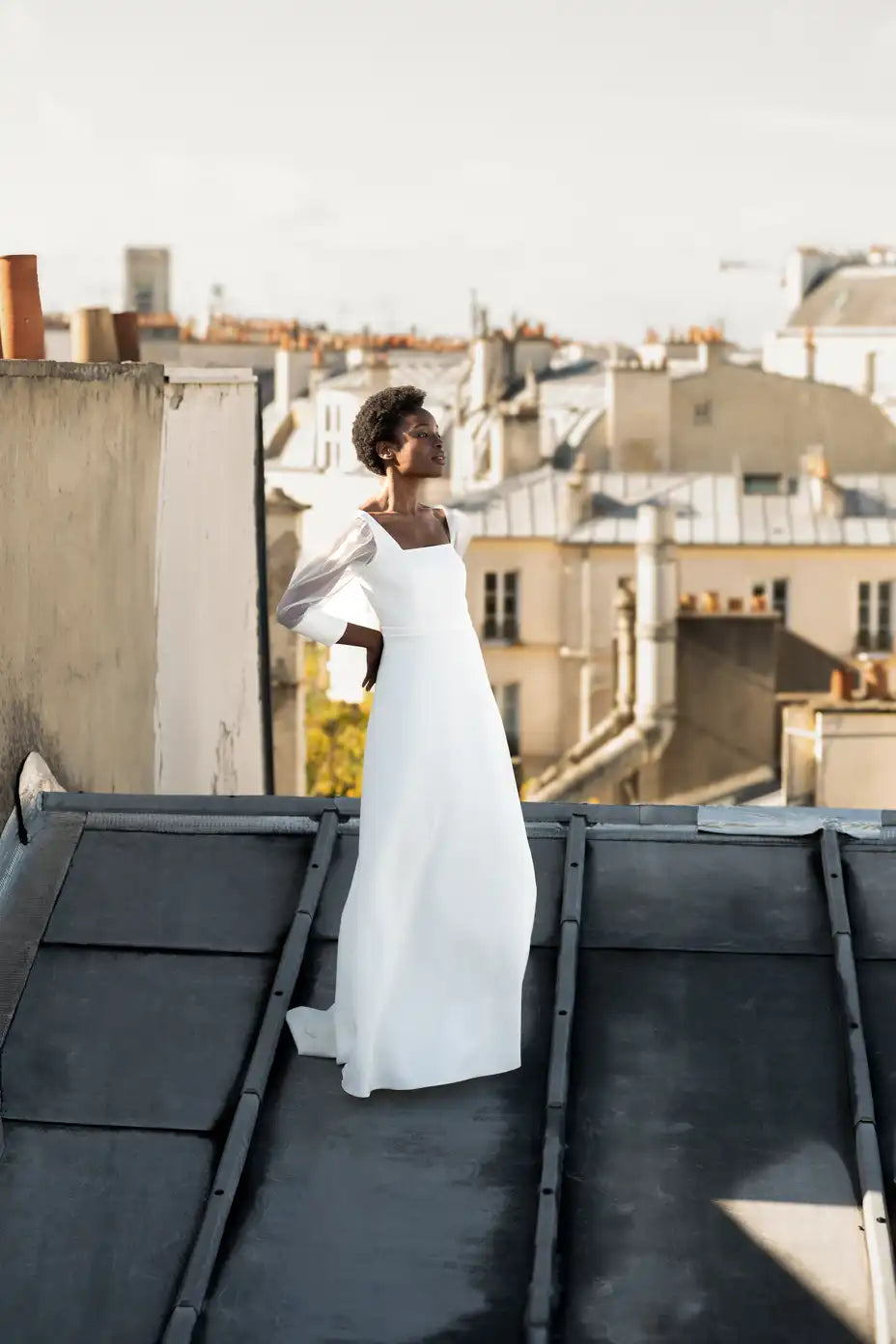 La Mystérieuse avec manches