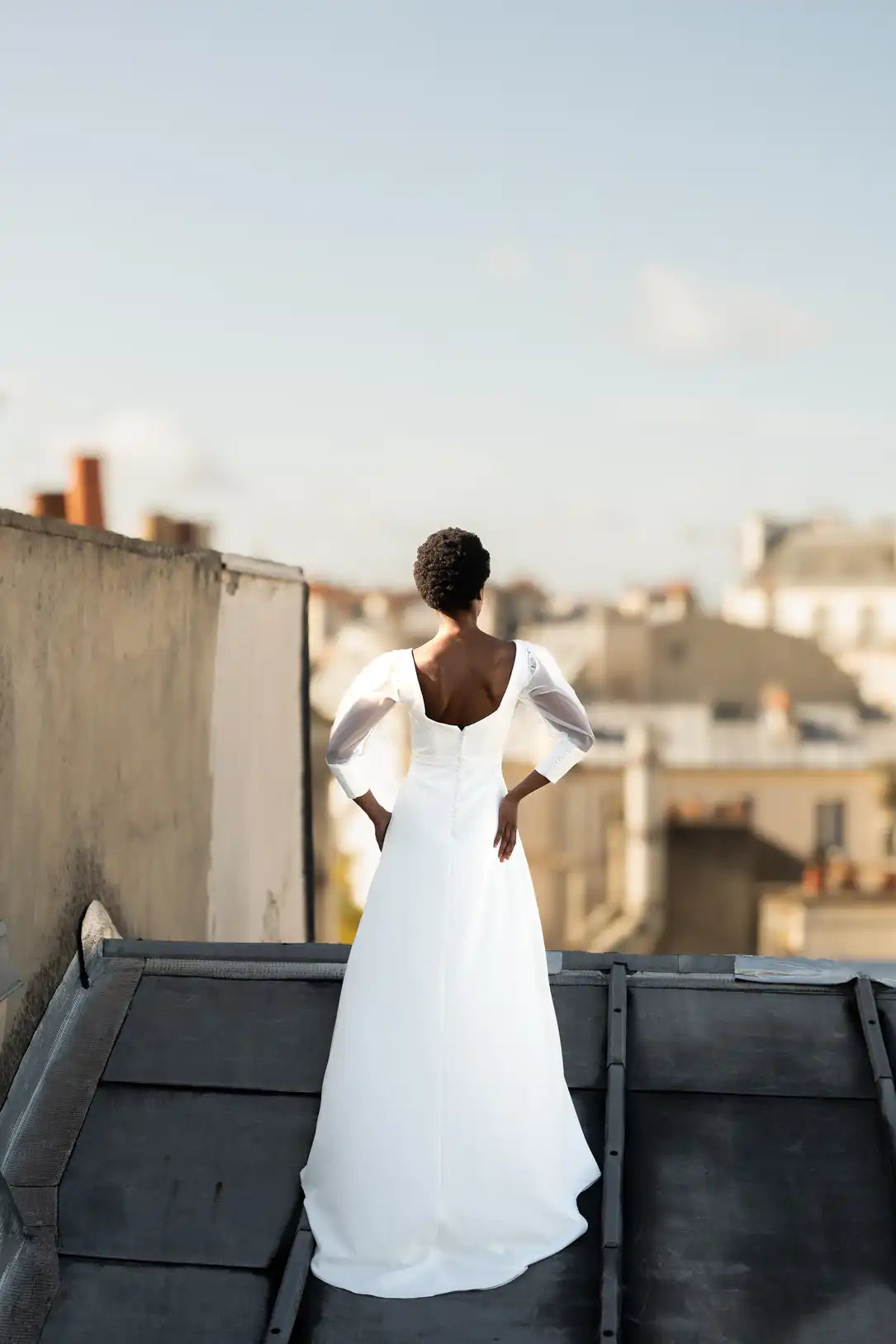 La Mystérieuse avec manches