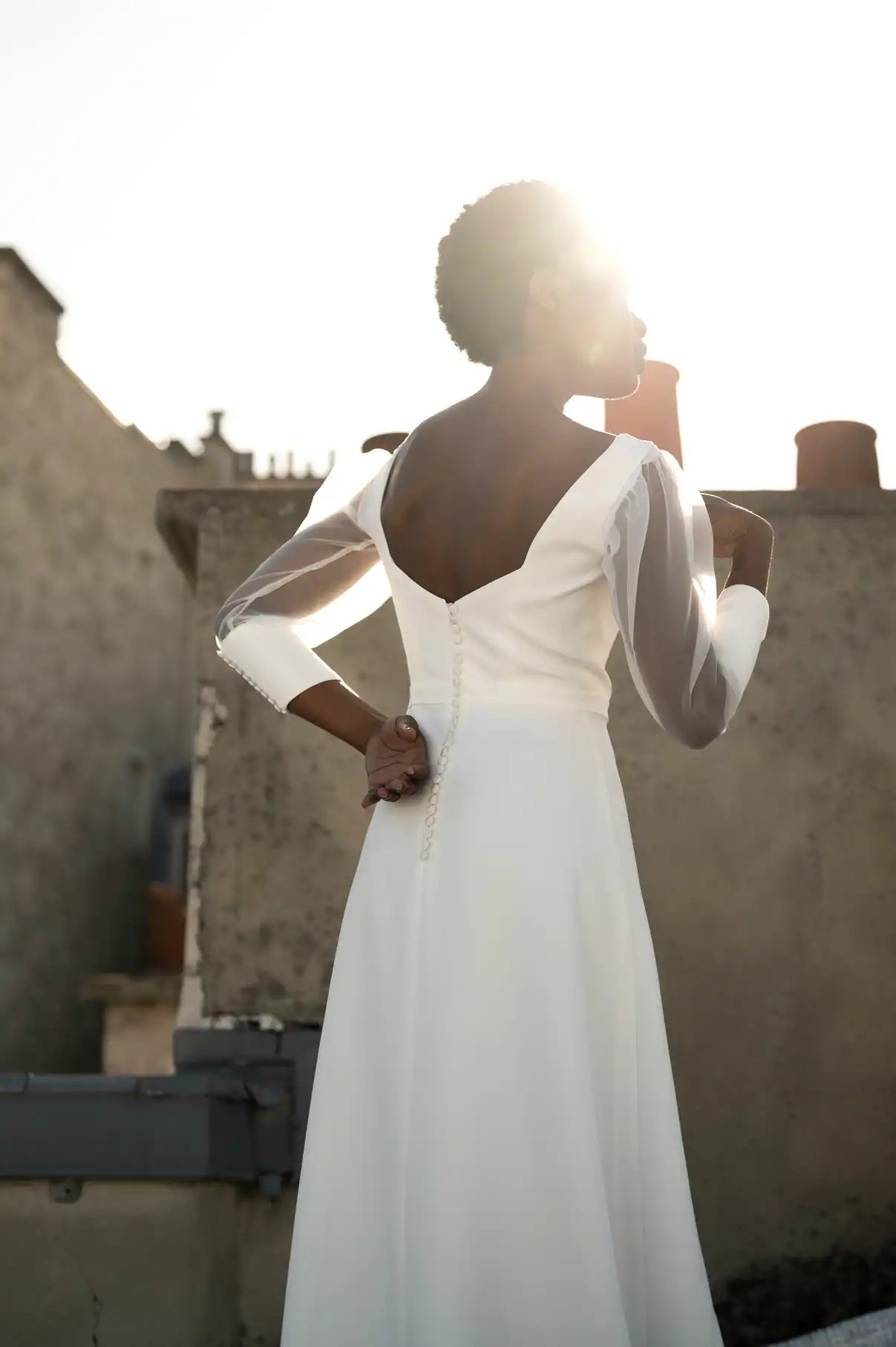 La Mystérieuse avec manches